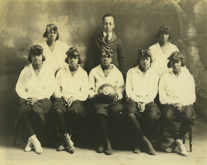 EJ Hoopers Girls Basketball Champions 1922